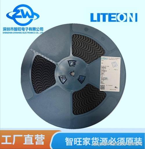 即光电耦合器,是一种将电信号转换为光信号,再转换回电信号的器件